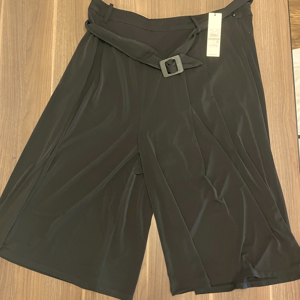 NWT Calvin Klein Everyday Wide Leg Capris Size 1x